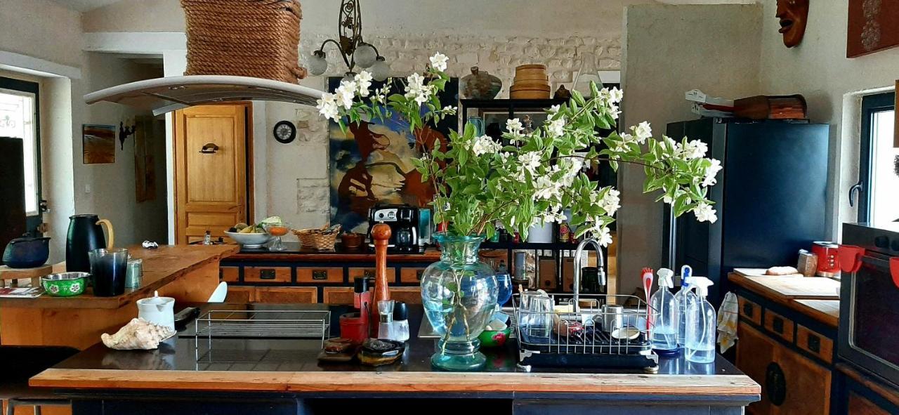 Aux Tuileries Nord B&B Créon Exteriör bild